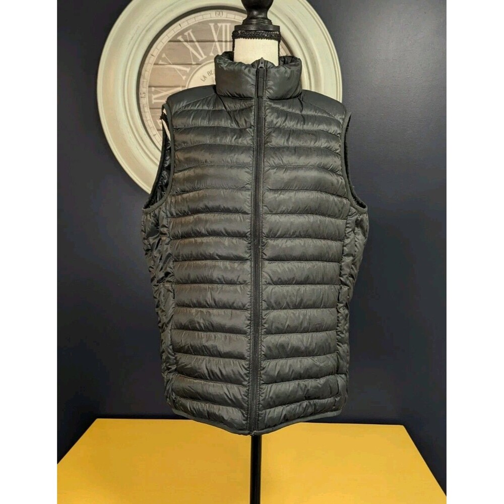 Uniqlo Ultra Light Down Puffer Vest Women's Large Olive Green Water Repellent